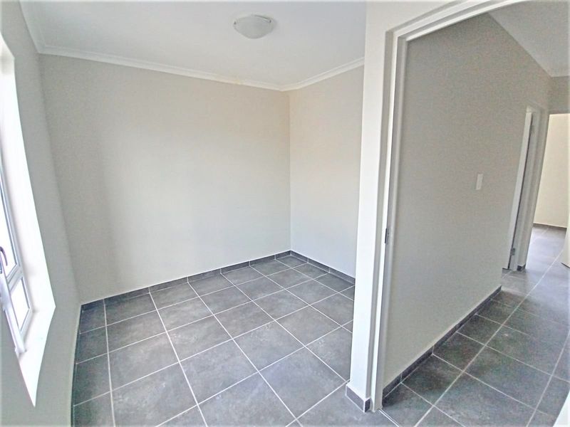 Townhouse available in Kogelberg Estate. - Photo 8