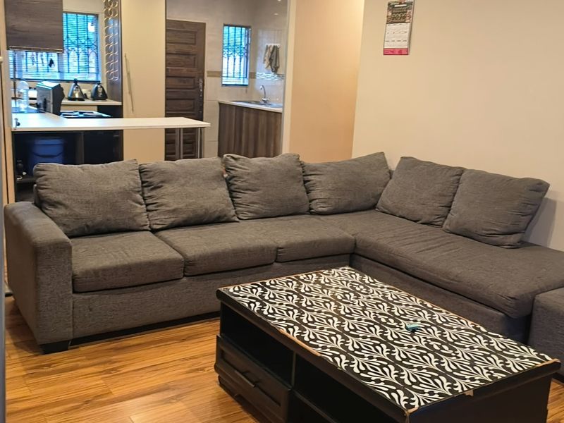 3 Bedroom Home For Sale In A Secure Estate Living Jo-De Park La-Hoff - Photo 3