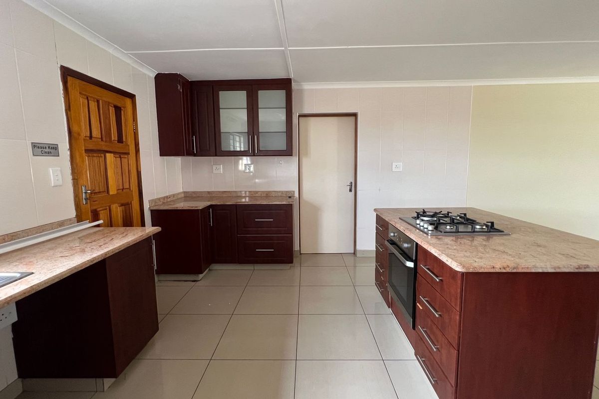3 bedroom house - Photo 4