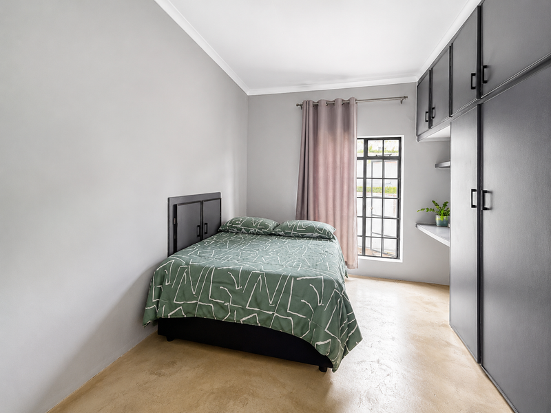 Modern 4-Bedroom Home with Views in Sought-After Cashan - Photo 7