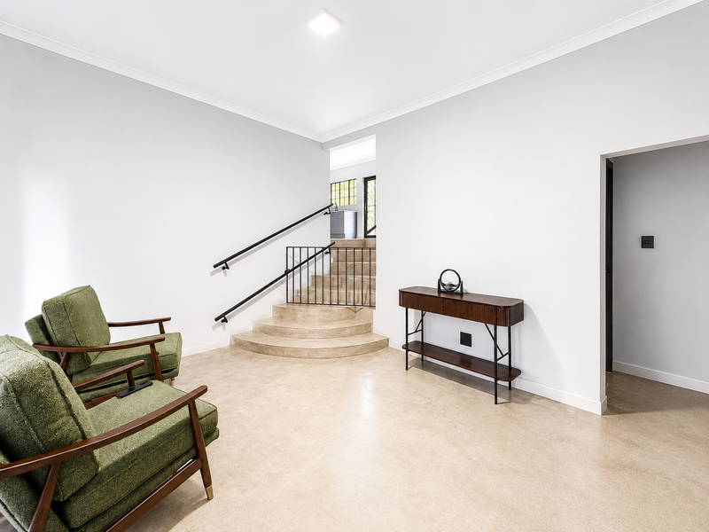 Modern 4-Bedroom Home with Views in Sought-After Cashan - Photo 3