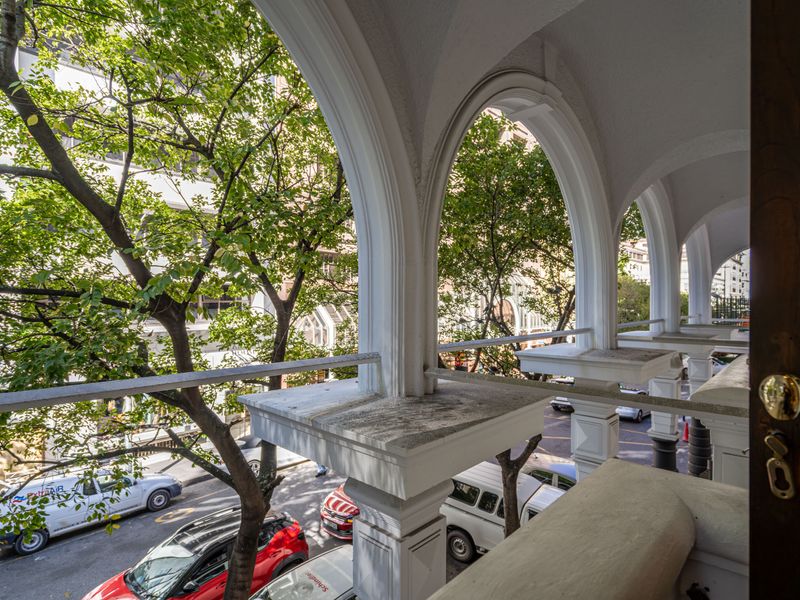 Bidding to start from R1,900,000!!! Live Luxury Auction! - Photo 6