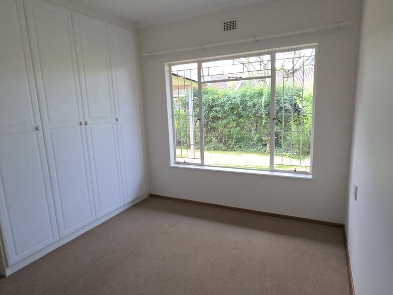 Charming 2 bedroomed home with great potential - Photo 8