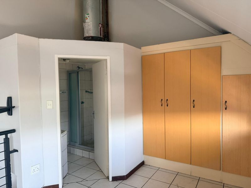 1 Bedroom loft Apartment - Photo 4