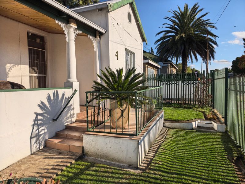 Character home for Sale in Parys - Photo 2
