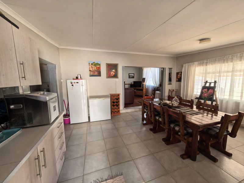 Character home for Sale in Parys - Photo 6