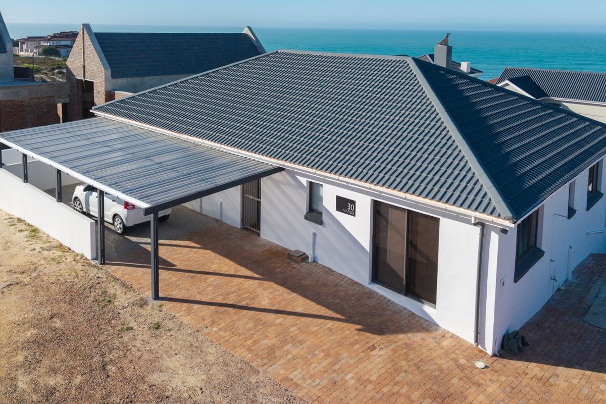 Long-term rental available in sought-after Ocean View Heights, Struisbaai - Photo 2