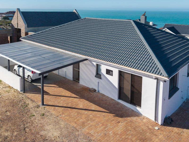 Long-term rental available in sought-after Ocean View Heights, Struisbaai - Photo 2