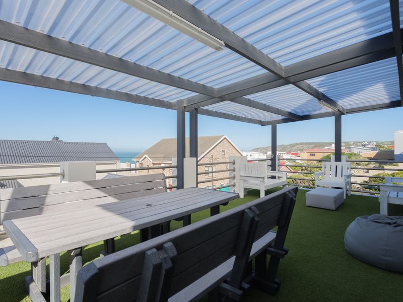 Long-term rental available in sought-after Ocean View Heights, Struisbaai - Photo 3