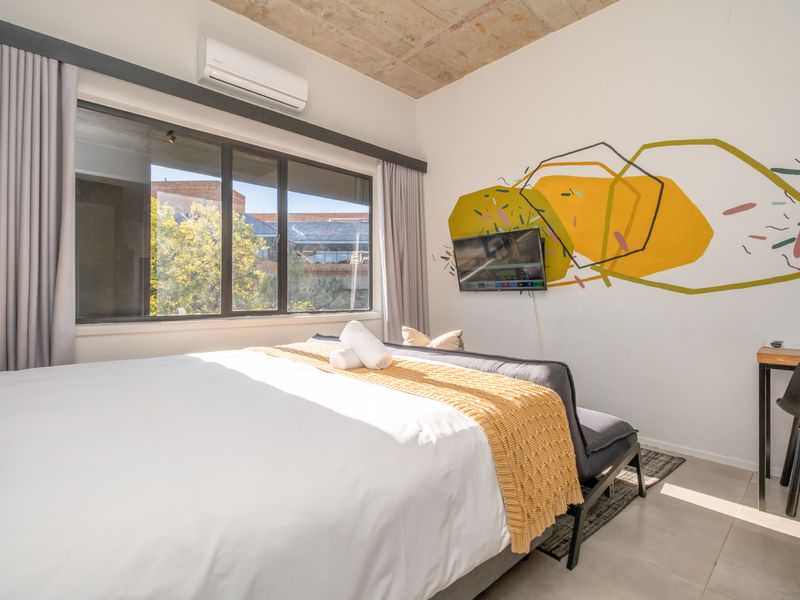 Modern Studio Apartment for Sale | Prime Sandton Airbnb Investment - Photo 10