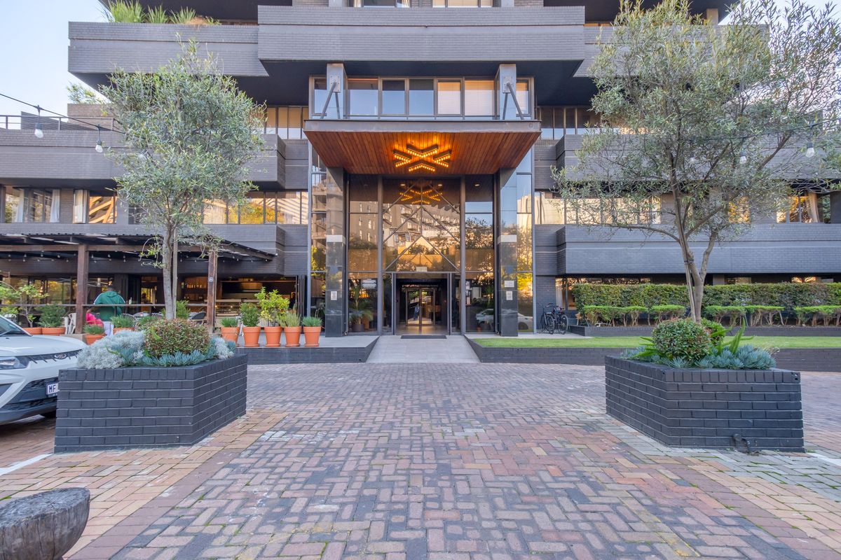 Modern Studio Apartment for Sale | Prime Sandton Airbnb Investment - Photo 4
