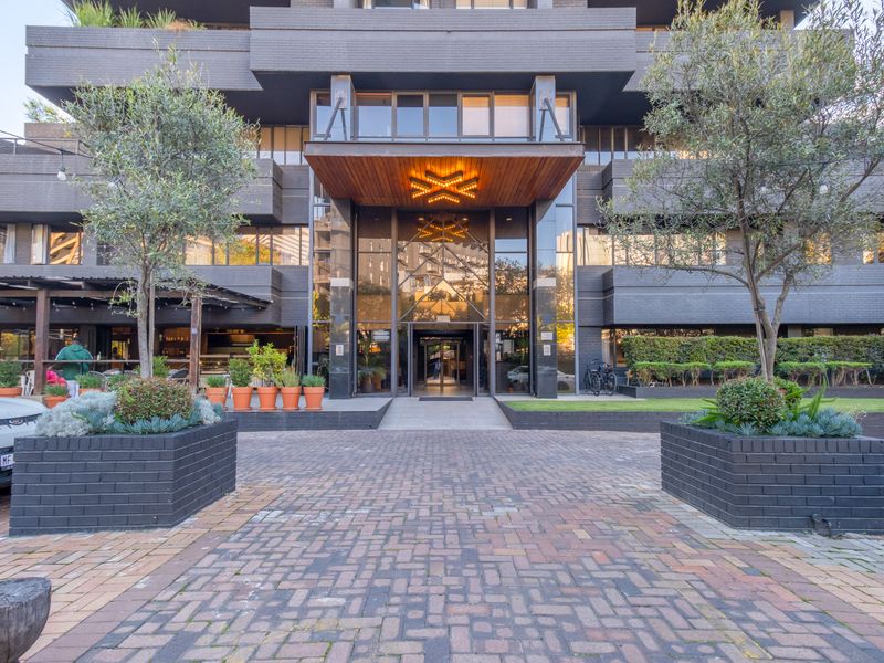 Modern Studio Apartment for Sale | Prime Sandton Airbnb Investment - Photo 4