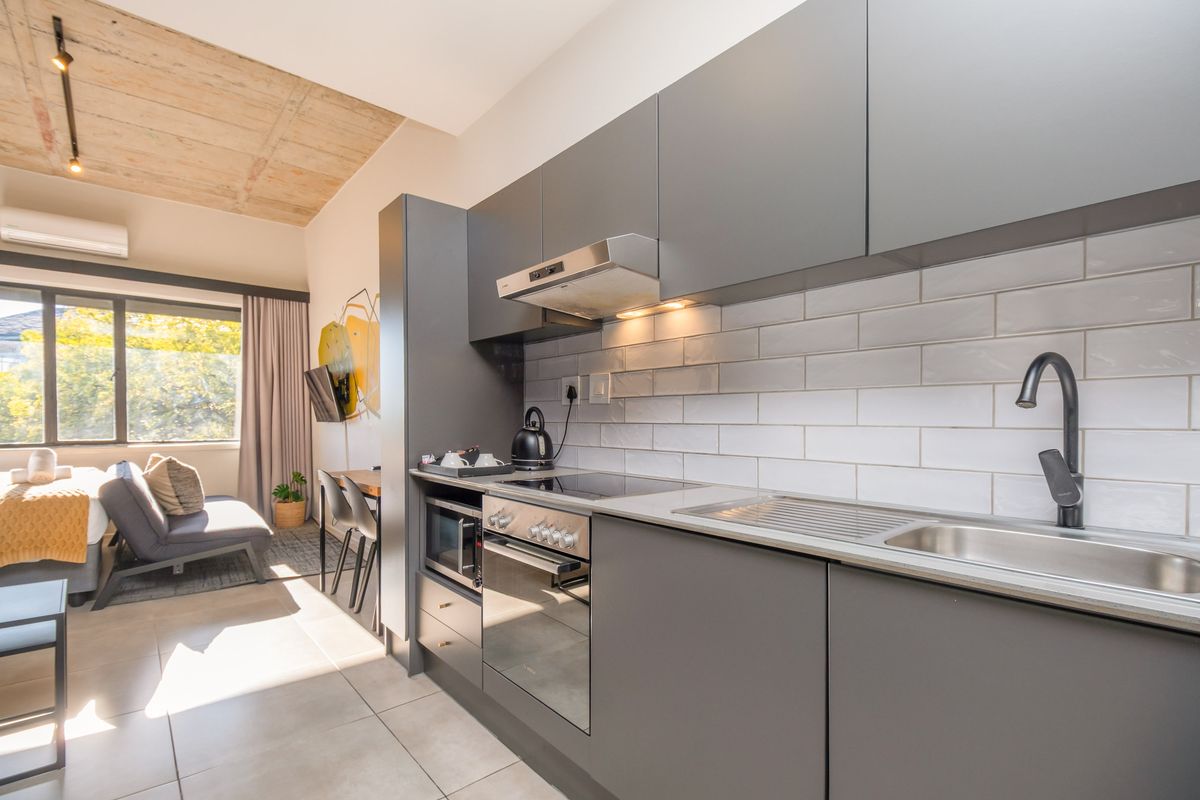 Modern Studio Apartment for Sale | Prime Sandton Airbnb Investment - Photo 2