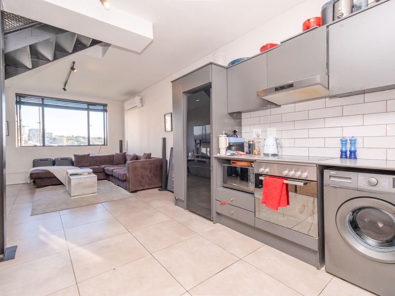 Modern 1-Bedroom Apartment for Sale | Prime Sandton Investment | Airbnb Friendly - Photo 3