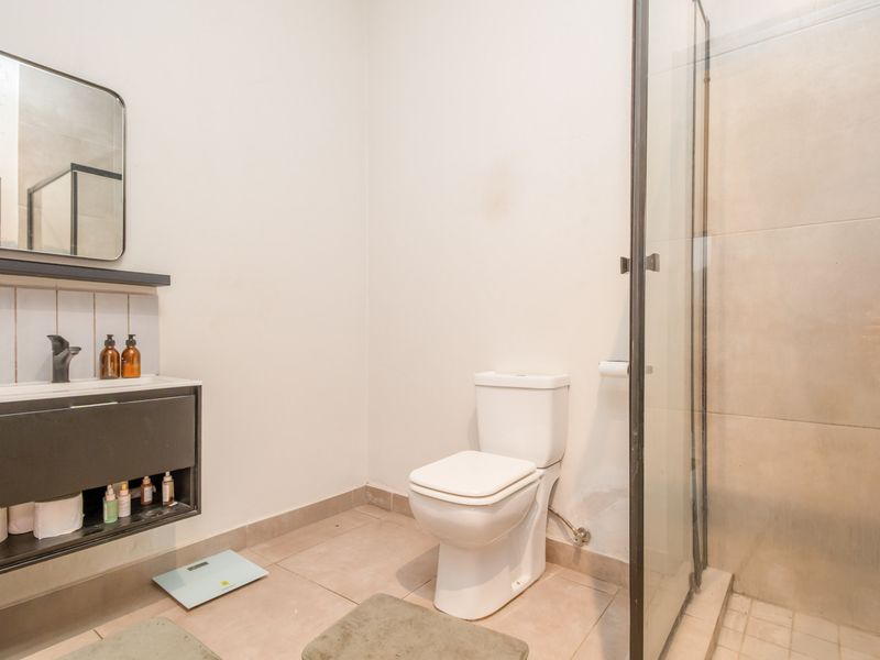 Modern 1-Bedroom Apartment for Sale | Prime Sandton Investment | Airbnb Friendly - Photo 10