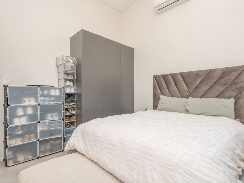 Modern 1-Bedroom Apartment for Sale | Prime Sandton Investment | Airbnb Friendly - Photo 8