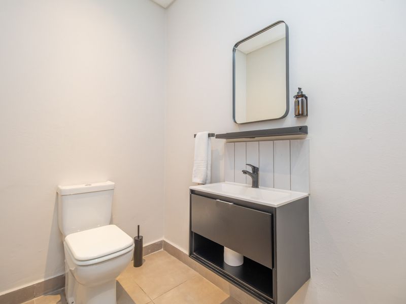 Exquisite 1-Bedroom Apartment for Sale | Ideal Airbnb - Photo 10