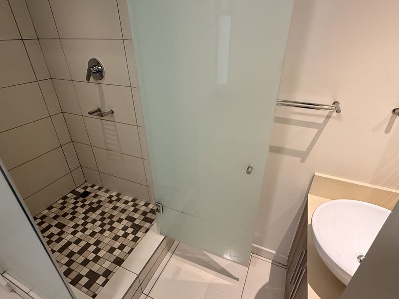 Perfect First Home or Investment - Photo 6