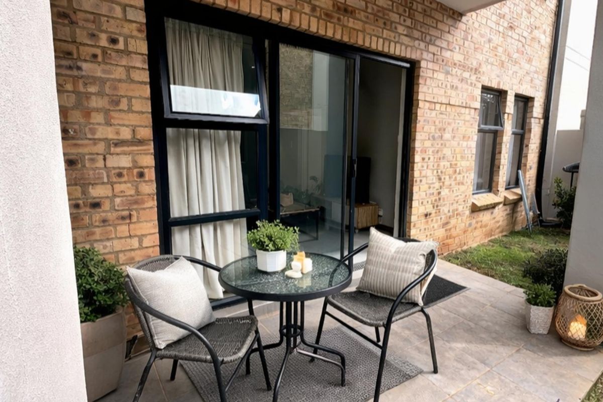 Modern 2-Bedroom Garden Apartment for Sale | Hyde Park | Secure Lifestyle Living - Photo 4