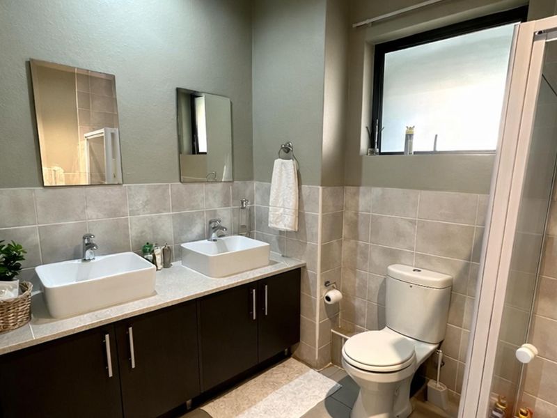 Modern 2-Bedroom Garden Apartment for Sale | Hyde Park | Secure Lifestyle Living - Photo 10