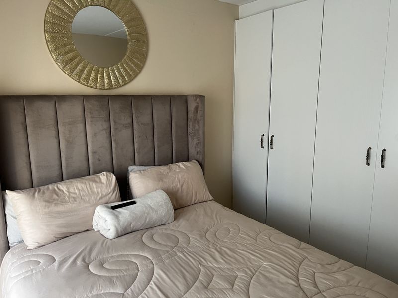 Pet friendly 2 Bedroom, 2 Bathroom Ground Floor Apartment with Patio - Photo 6