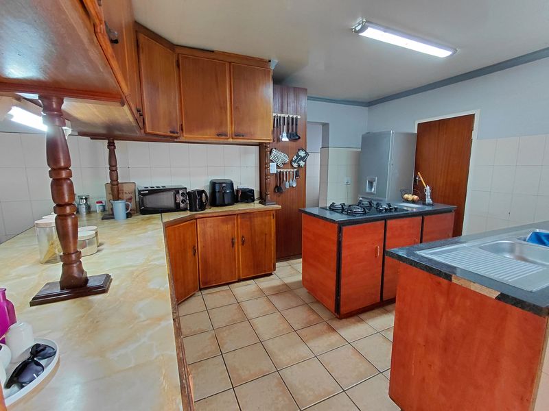 Charming 3-bedroom home in Randlespark, Klerksdorp - Photo 8