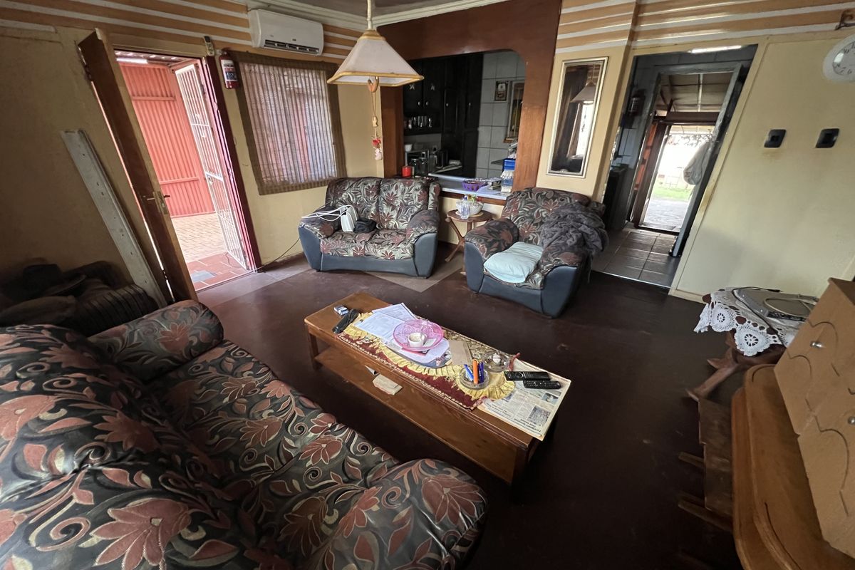 Charming 2-bedroom semi-detached home in Dawkinsville, Klerksdorp—perfect for cozy family living! - Photo 5