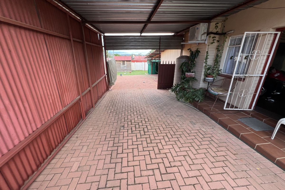 Charming 2-bedroom semi-detached home in Dawkinsville, Klerksdorp—perfect for cozy family living! - Photo 3
