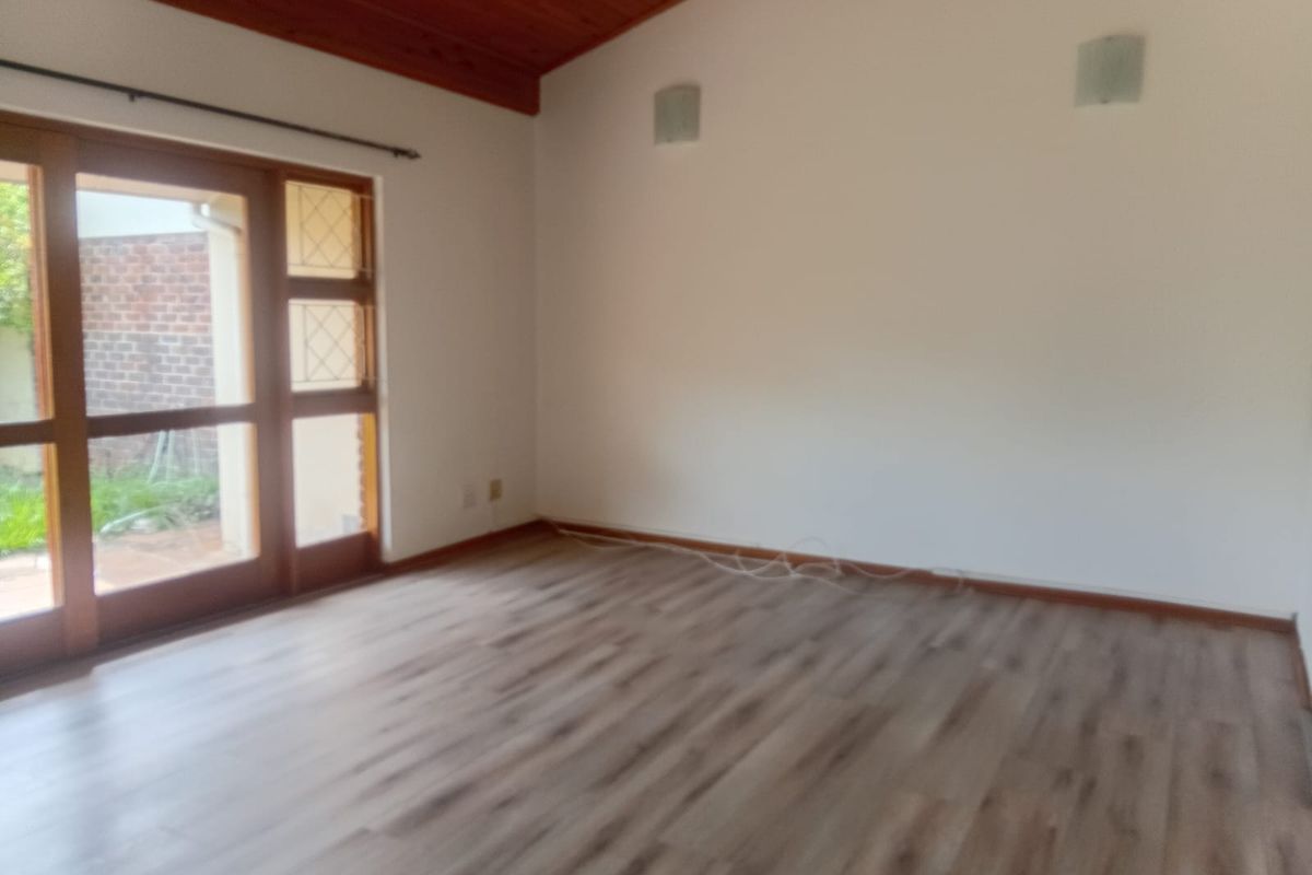Spacious 3-Bedroom Home with Versatile Living Areas - Photo 2