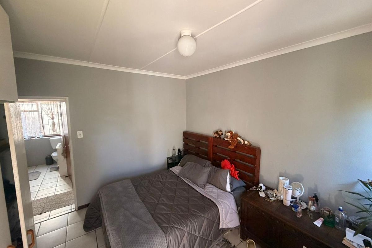 “Neat & Spacious Semi-Detached Home to Rent in Worcester Wes – Comfortable Living Awaits!” - Photo 5