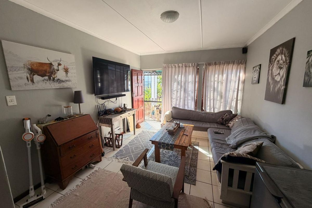 “Neat & Spacious Semi-Detached Home to Rent in Worcester Wes – Comfortable Living Awaits!” - Photo 3