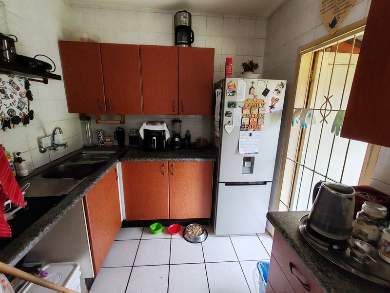 Perfectly Priced & Packed with Value – Modern 2-Bedroom Duplex!!! - Photo 9