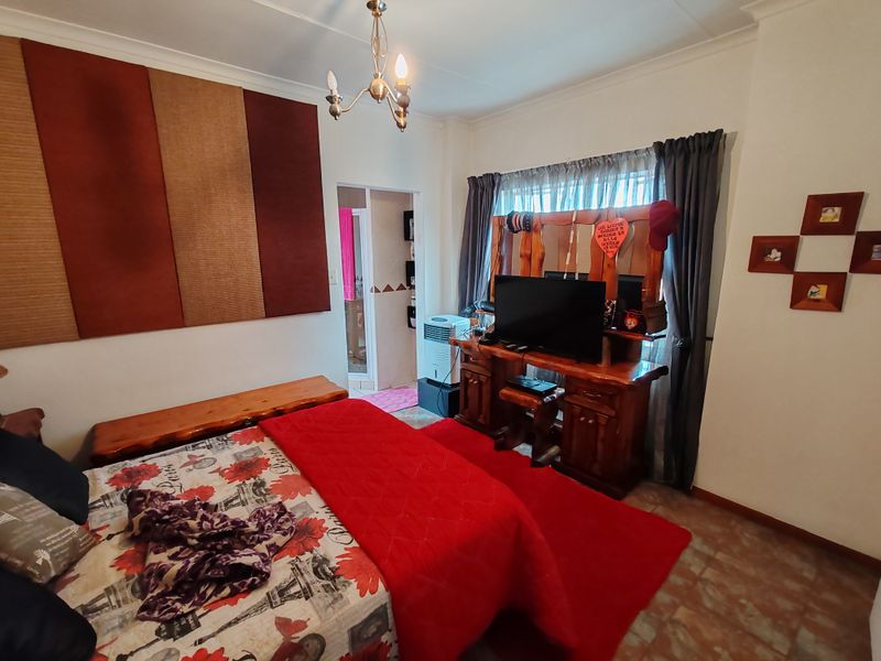 Perfectly Priced & Packed with Value – Modern 2-Bedroom Duplex!!! - Photo 10
