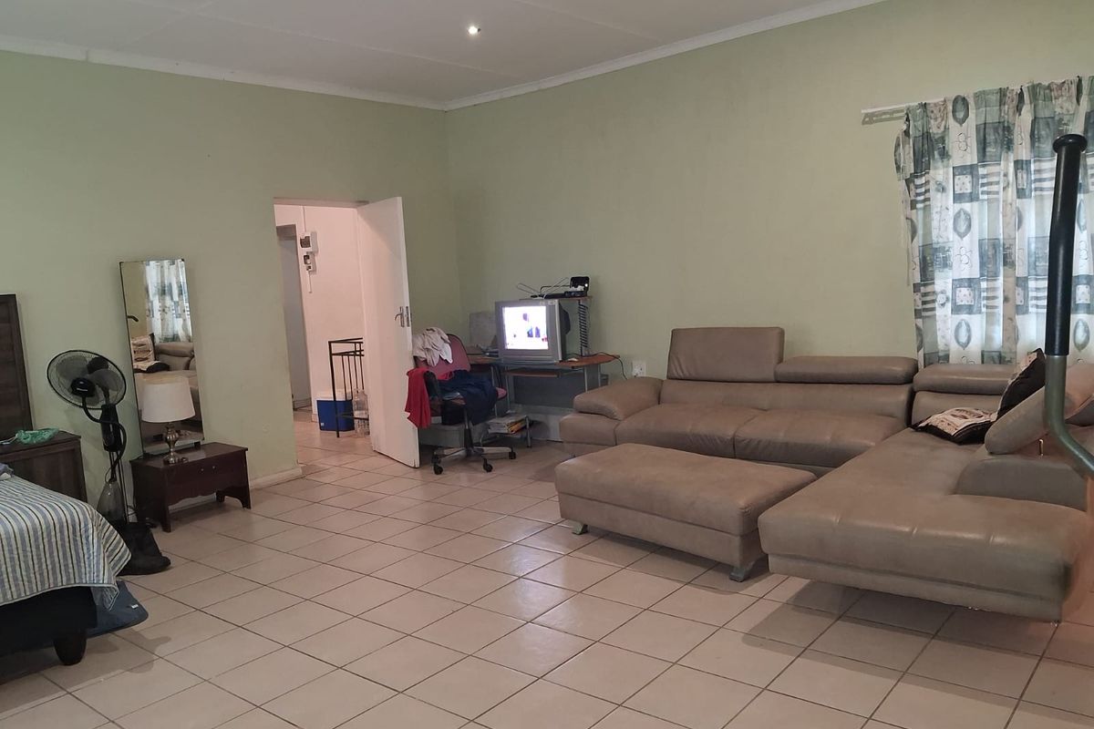 Spacious Garden Flat in Tranquil Dawn – Flexible Furnishing Options Available - Photo 5