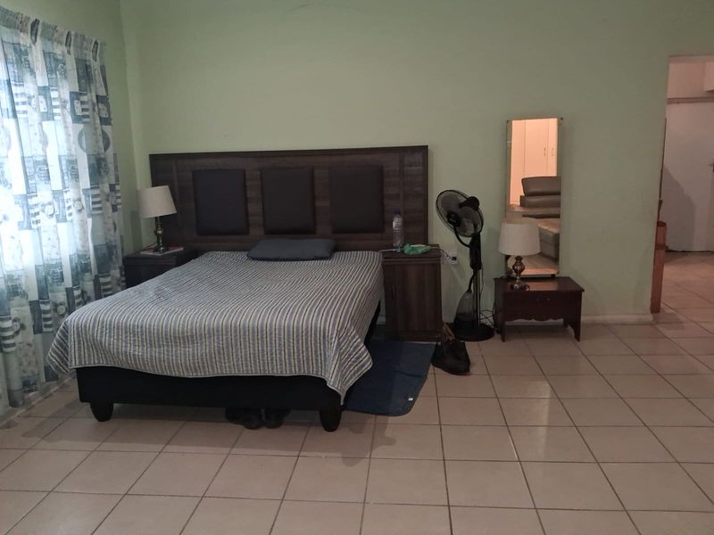 Spacious Garden Flat in Tranquil Dawn – Flexible Furnishing Options Available - Photo 6