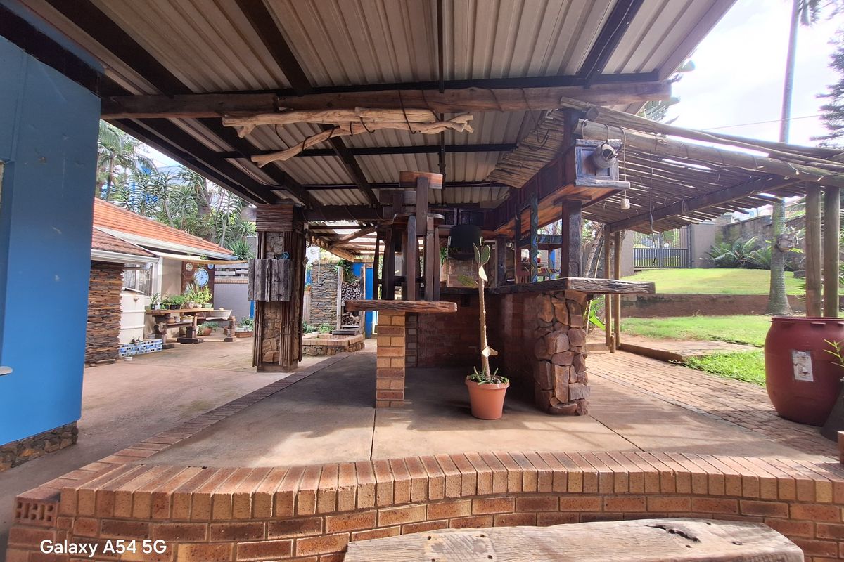 Prime Marine Drive Property – Ideal Family Home or B&B Opportunity - Photo 3