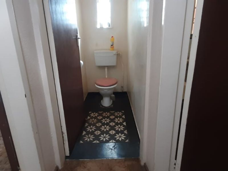3 Bedroom House to Rent in Proclamation Hill, Spacious Garden , R13,500 per Month - Photo 5