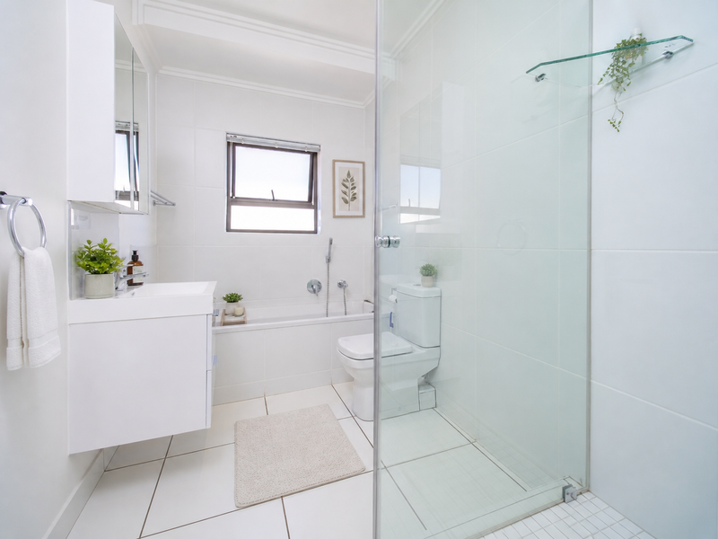Stylish, Move-In Ready Apartment in a Prime Lonehill Setting - Photo 10