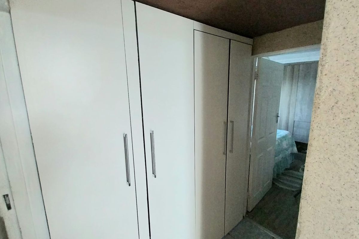 Move in ready modern 2 Bedroom house in Mdantsane - Photo 3