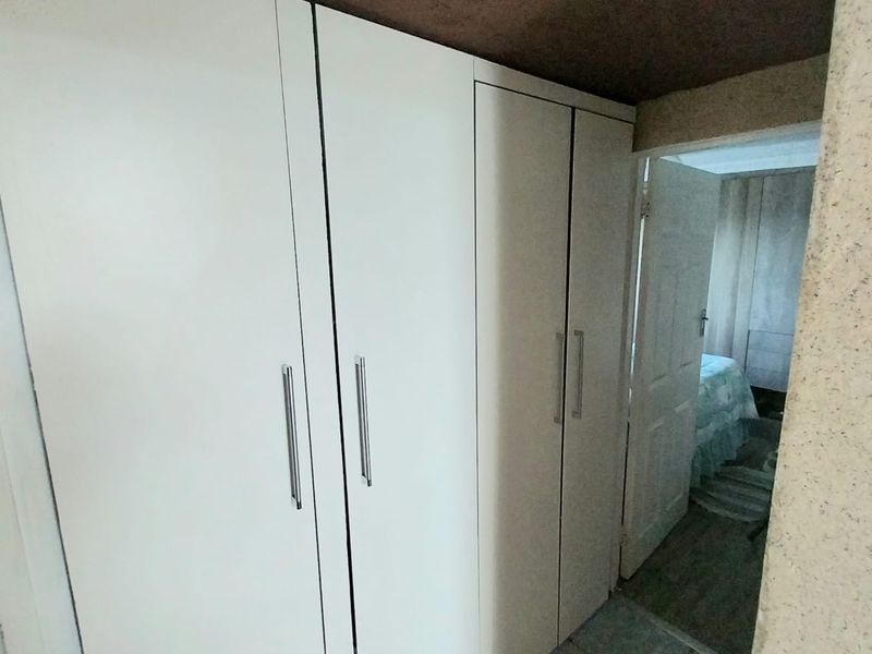 Move in ready modern 2 Bedroom house in Mdantsane - Photo 3