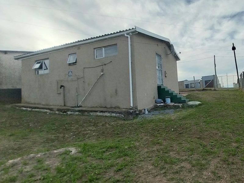 Move in ready modern 2 Bedroom house in Mdantsane - Photo 9