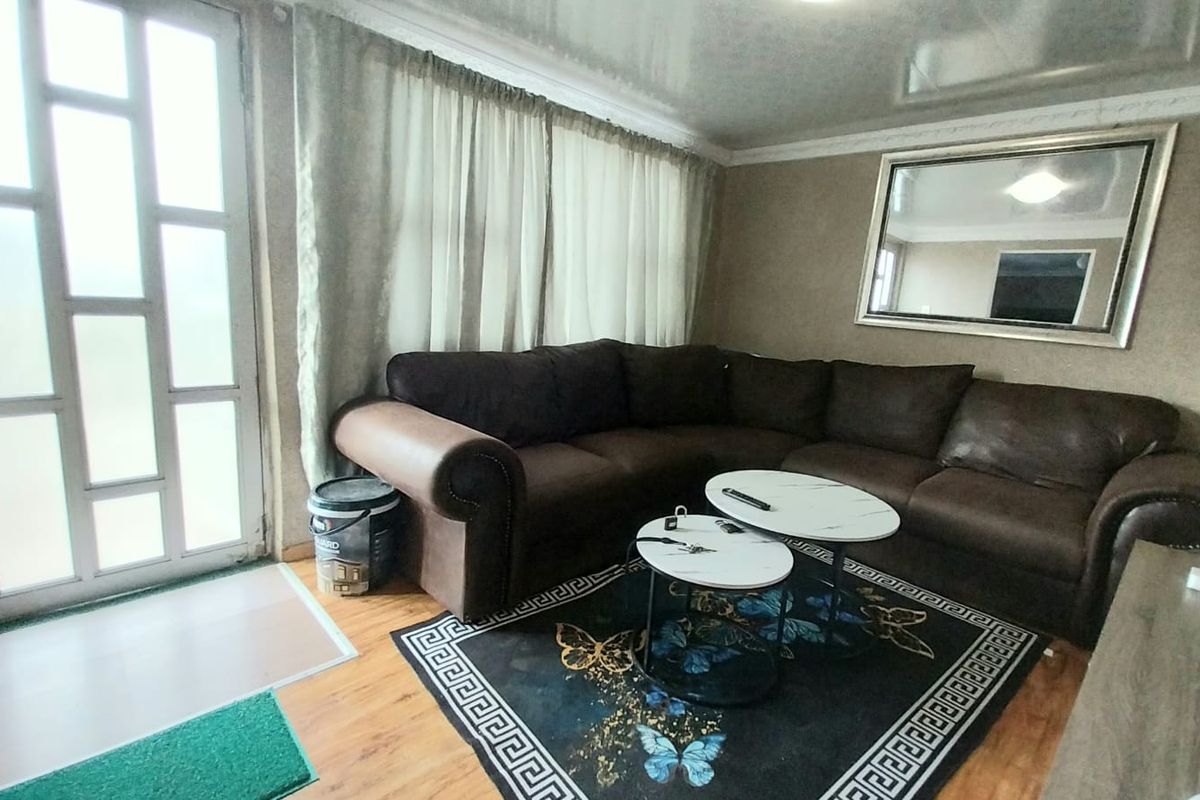 Move in ready modern 2 Bedroom house in Mdantsane - Photo 4