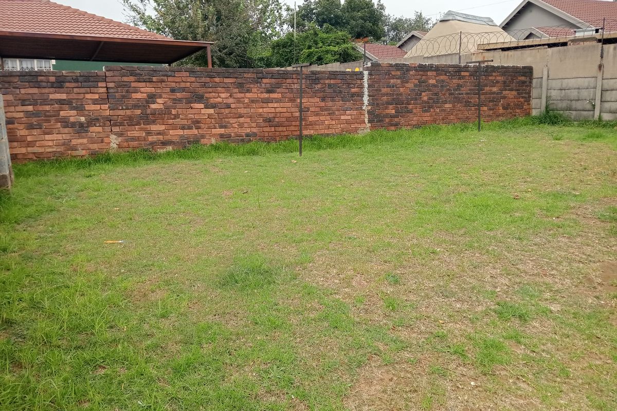 A Home with a big yard - Photo 3
