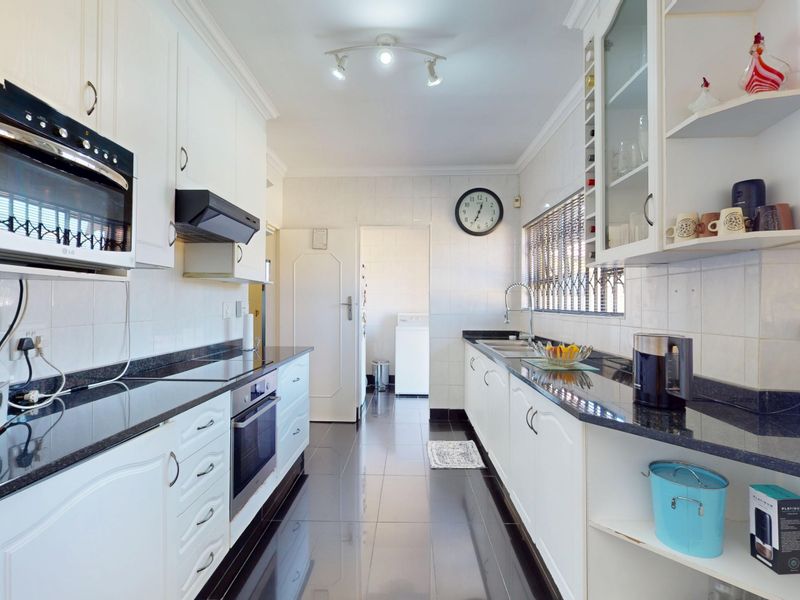 House For Sale In Germiston - Photo 10