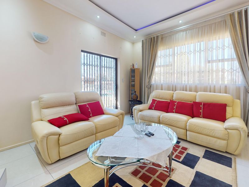 House For Sale In Germiston - Photo 7