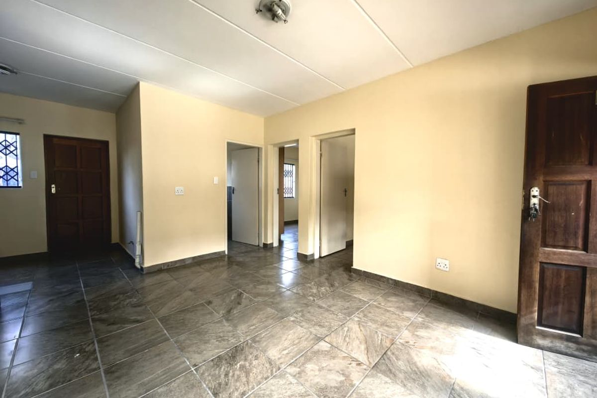 Your Perfect First Home Starts Here – Stylish Ground Floor Living at an Affordable Price! - Photo 2