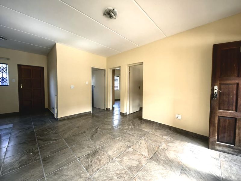 Your Perfect First Home Starts Here – Stylish Ground Floor Living at an Affordable Price! - Photo 2