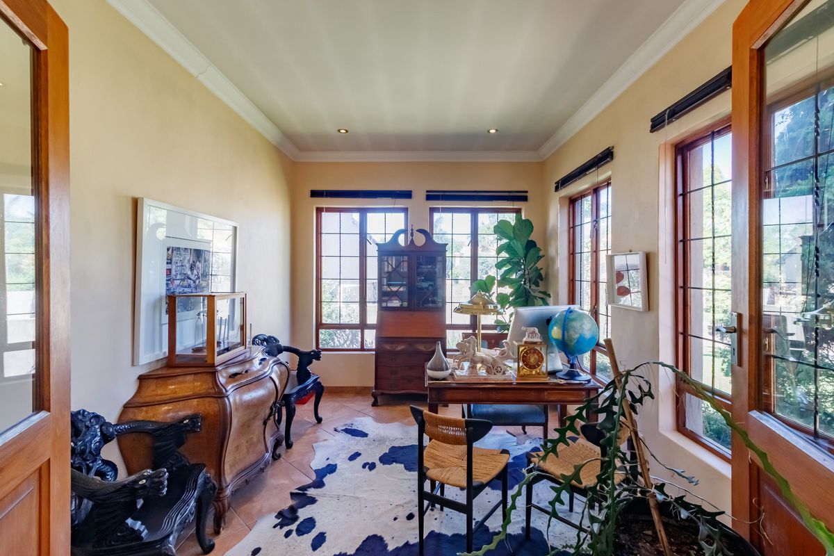 Space, Comfort & a Garden to Fall in Love With! - Photo 3