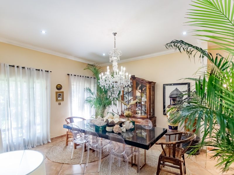 Space, Comfort & a Garden to Fall in Love With! - Photo 9