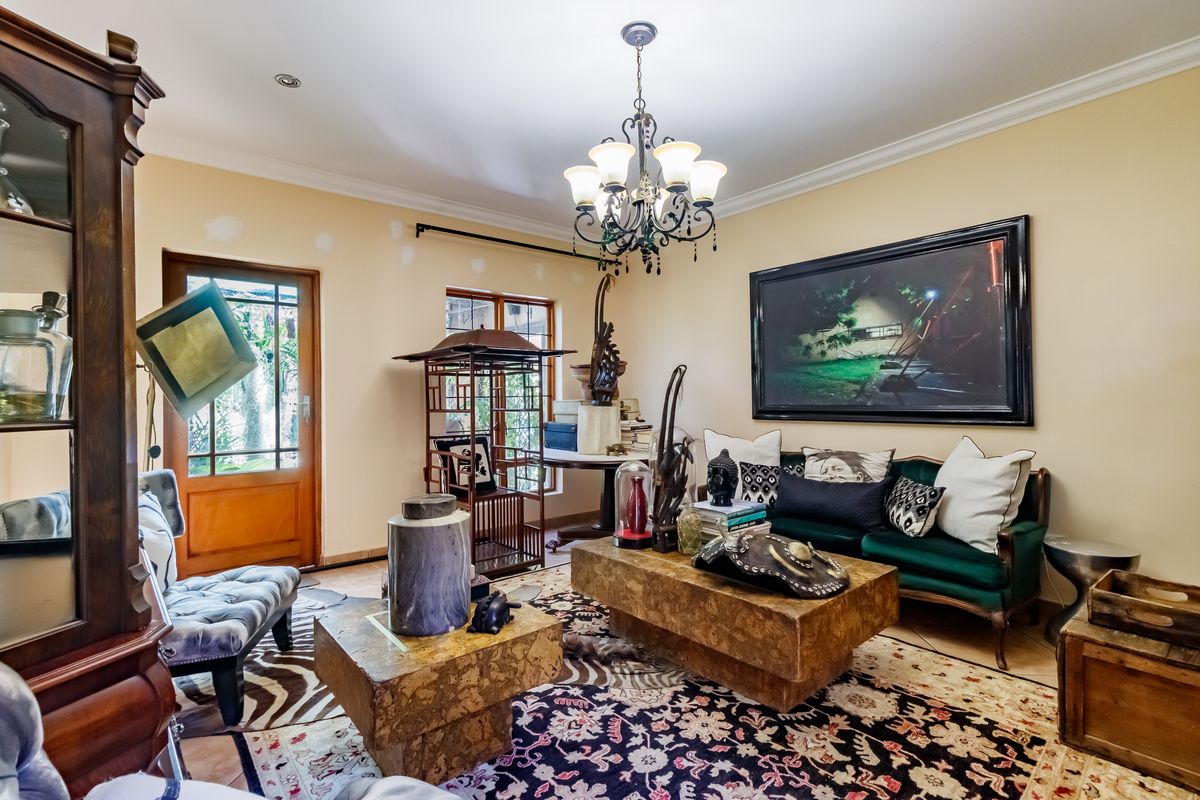Space, Comfort & a Garden to Fall in Love With! - Photo 4